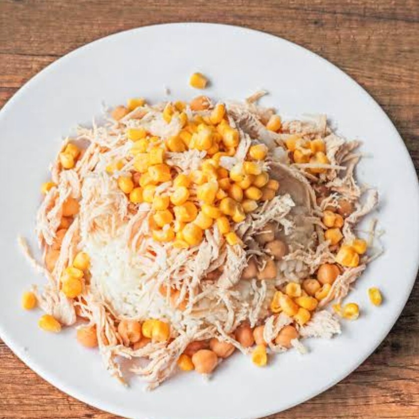 Mısırlı Tavuklu Pilav ( 1,5 Porsiyon )