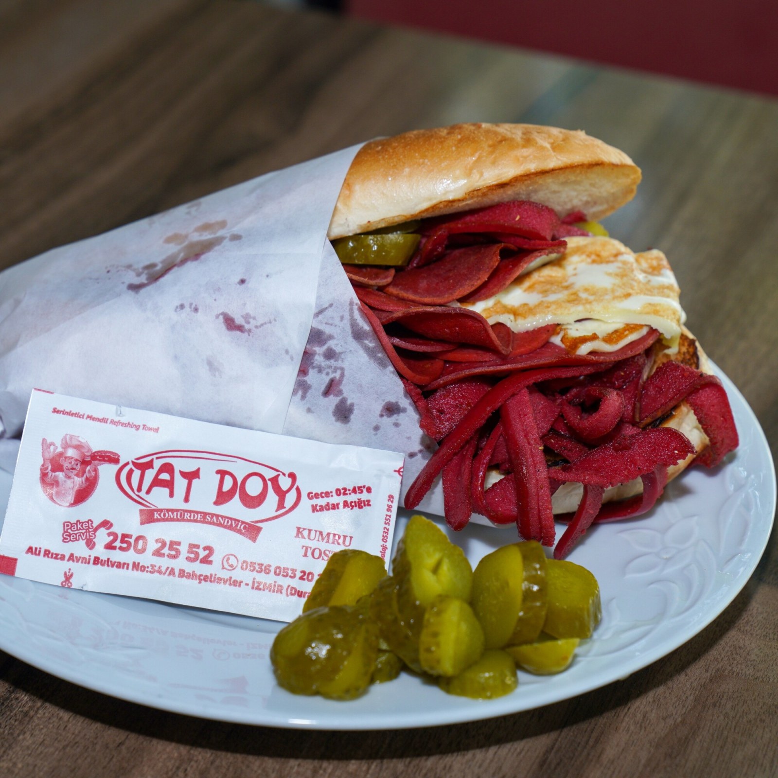 Yumurtalı Maxi Karışık Sandviç tat toy
