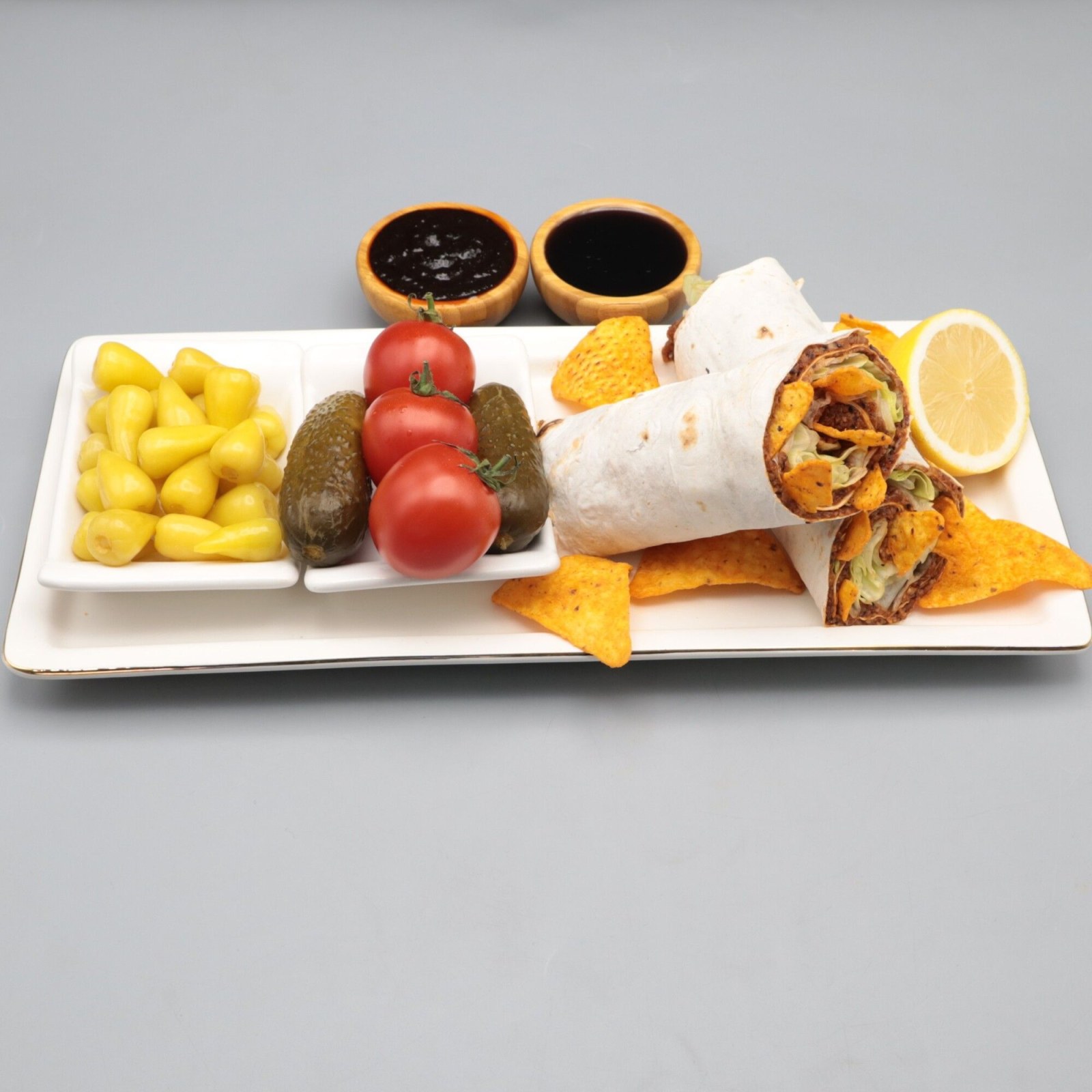 Patos'lu Çiğ Köfte Dürüm (M) (125 gr)
