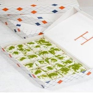 Fıstıklı Beyaz Çikolatalı Süt Baklava (12 Dilim)