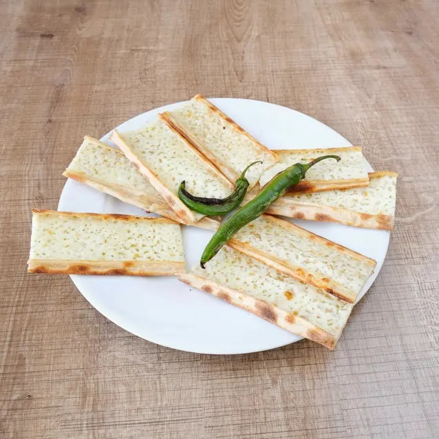 Beyaz Peynirli Pide + Sütaş Ayran+ Salata
