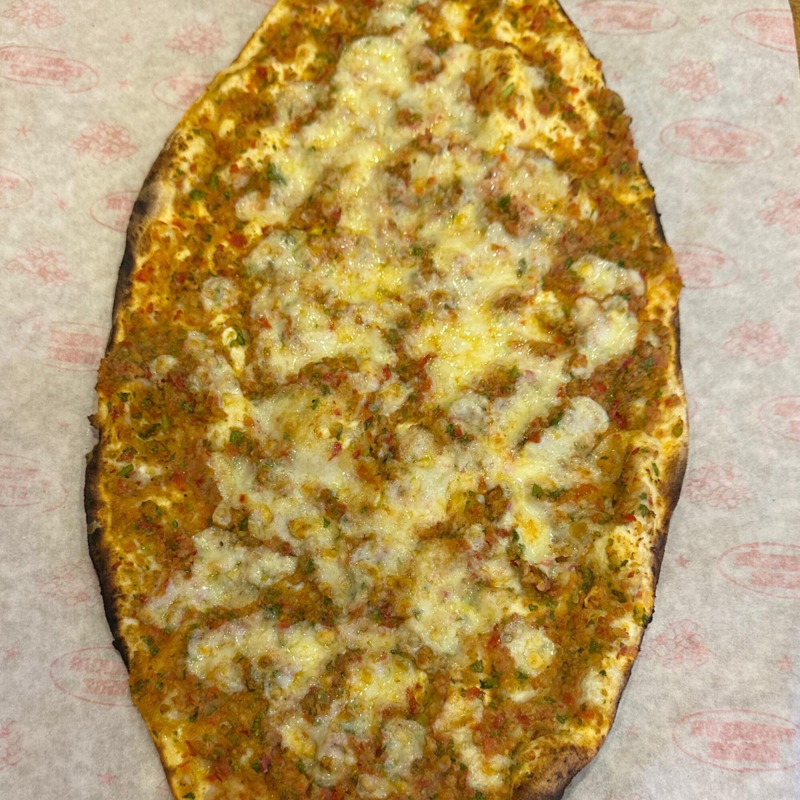 Kaşarlı Lahmacun