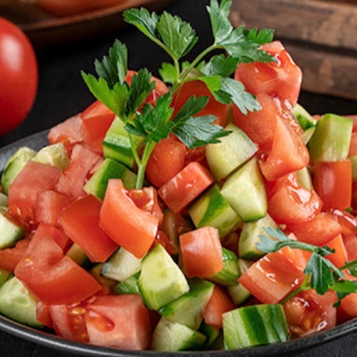 SALATA (salatalık domates)