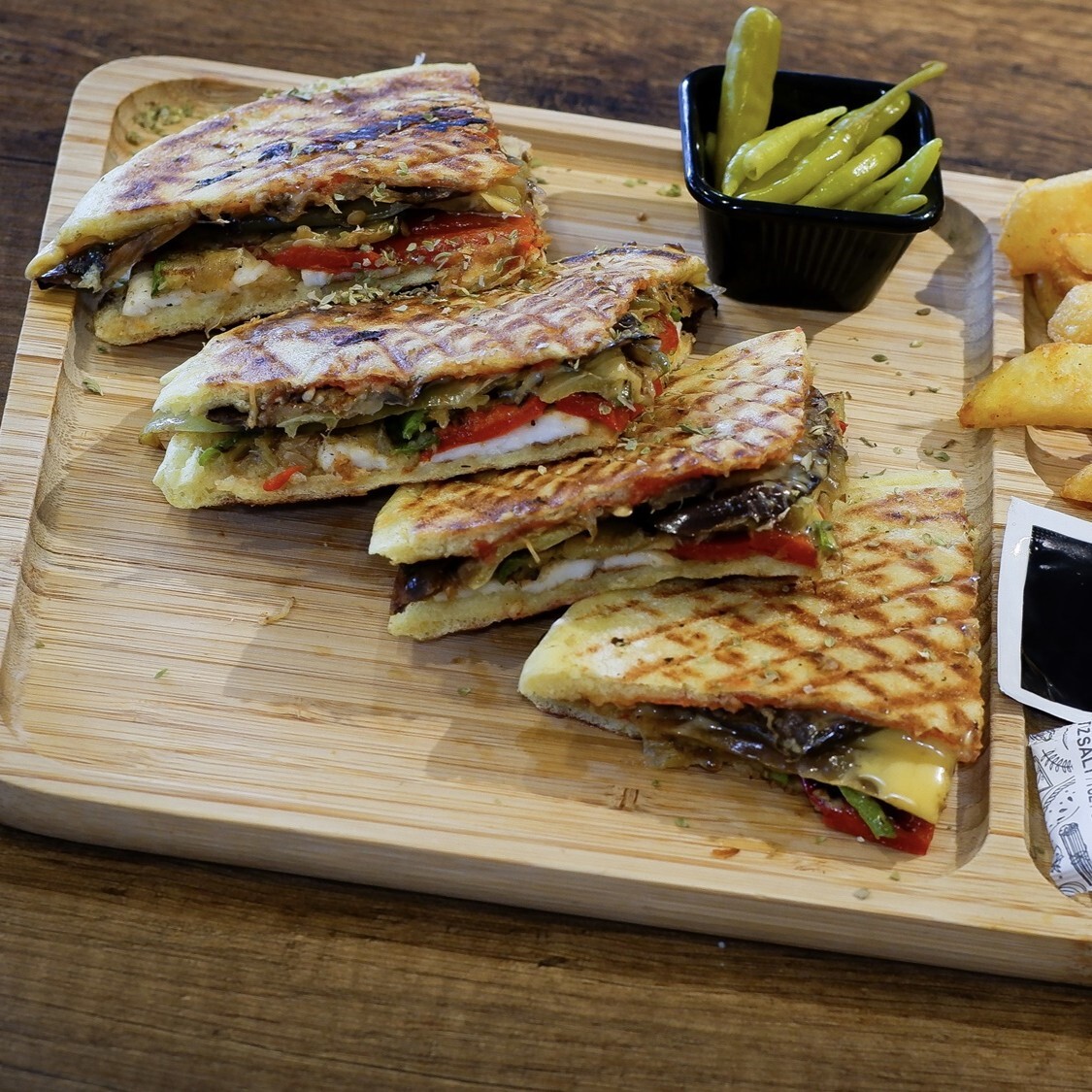 Bi Közde Tost