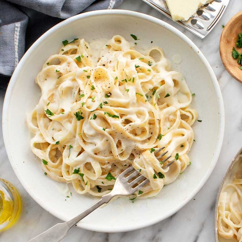 Tavuklu Fettuccine Alfredo