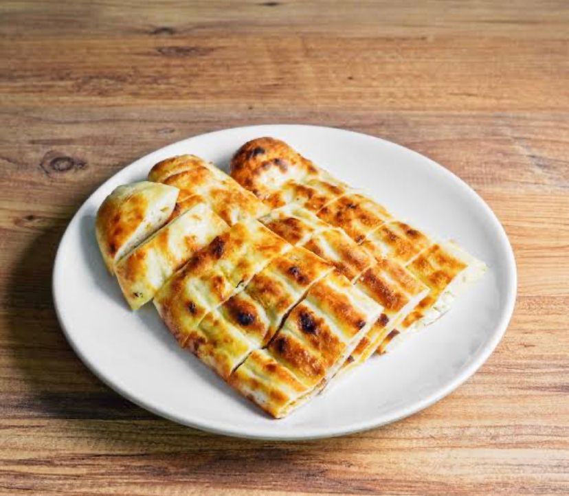 Kıymalı Kır Pidesi