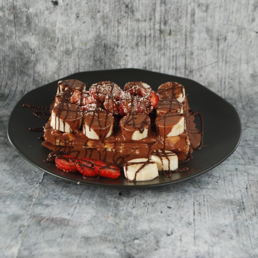 Muzlu Çilekli Waffle