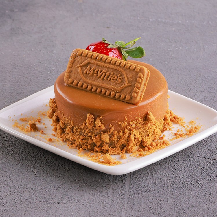 Lotuslu Adet Pasta
