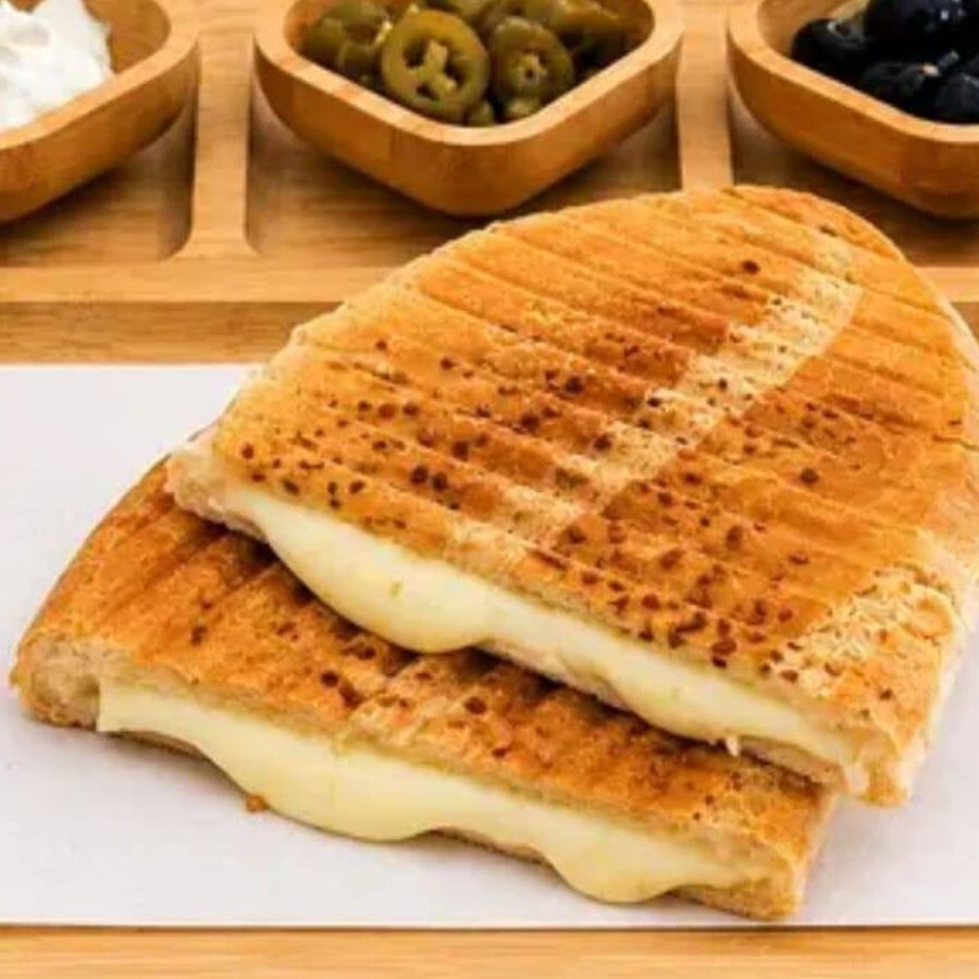 Tam Ekmek arasi kaşarlı tost