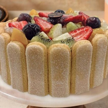 Divan Tutti Frutti Pasta (6-8 Kişilik)