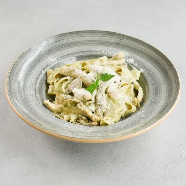 Fesleğenli Fettucine