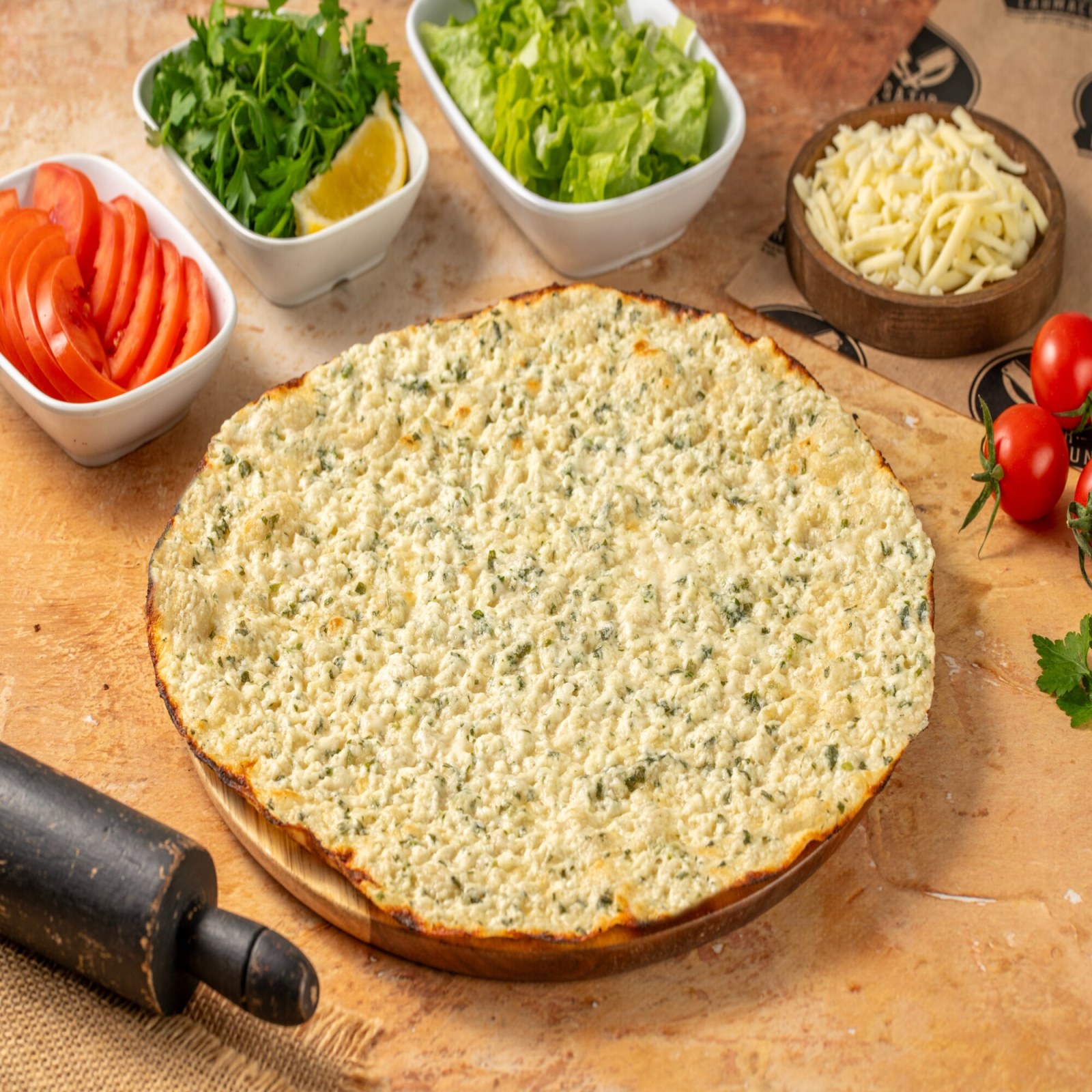Peymacun ( Peynirli Lahmacun)