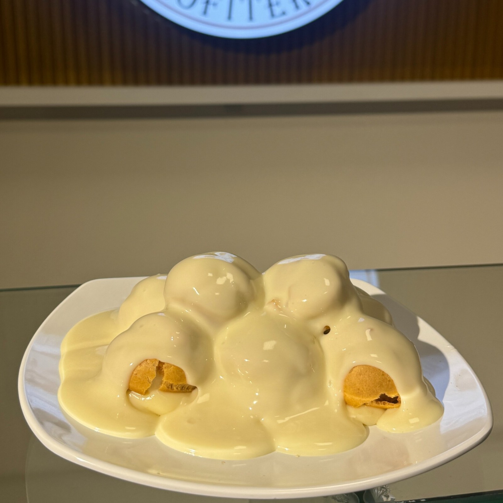 Beyaz Çikolatalı Profiterol (900 Gr.)