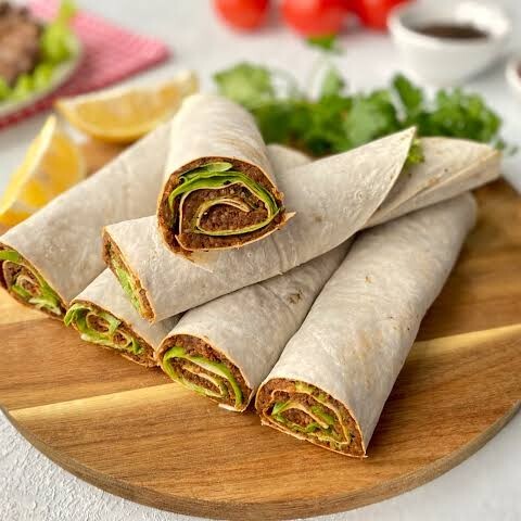 4'lü Çiğ Köfte Dürüm (4 Adet) Ayran (170 ml)