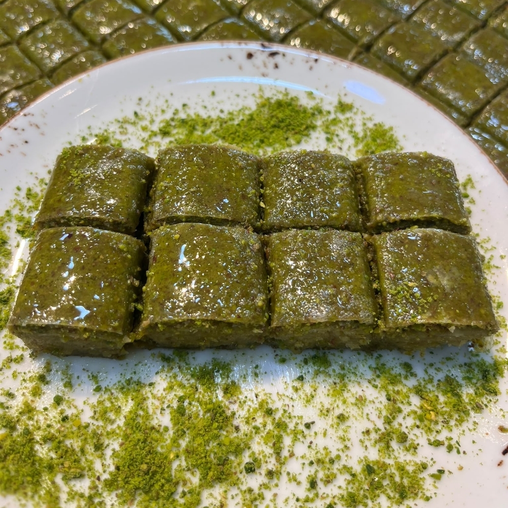 Yeşil Özel Baklava (1 kg.)
