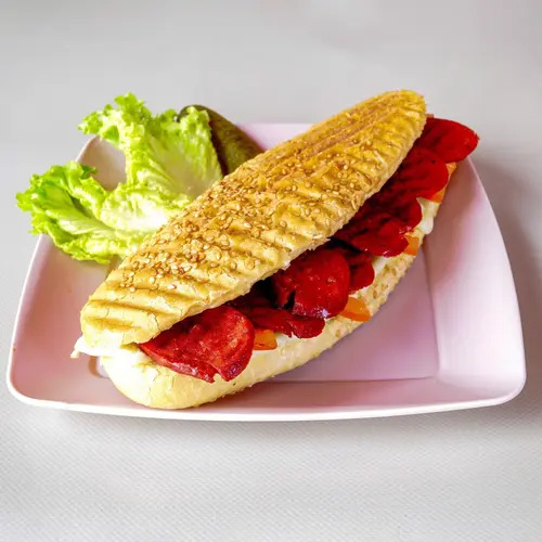 Kaşarlı Sucuklu Biga Tost