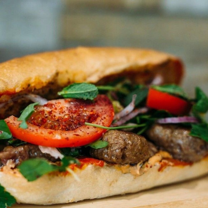 Ekmek Arası Izgara Köfte