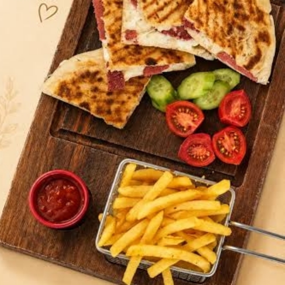 Tulum Kaşar Bazlama Tost