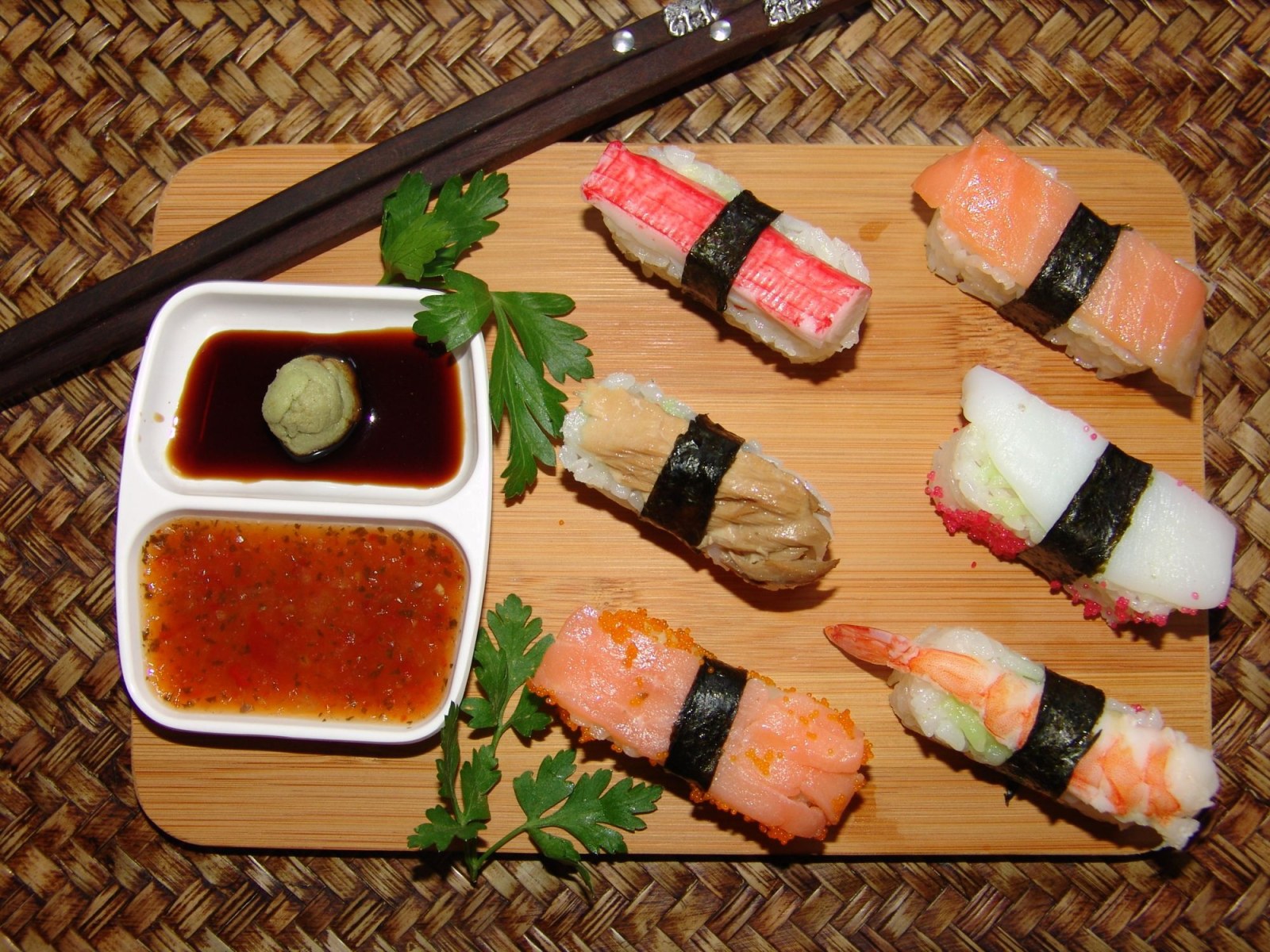 Nigiri Mix (12 Pcs.)