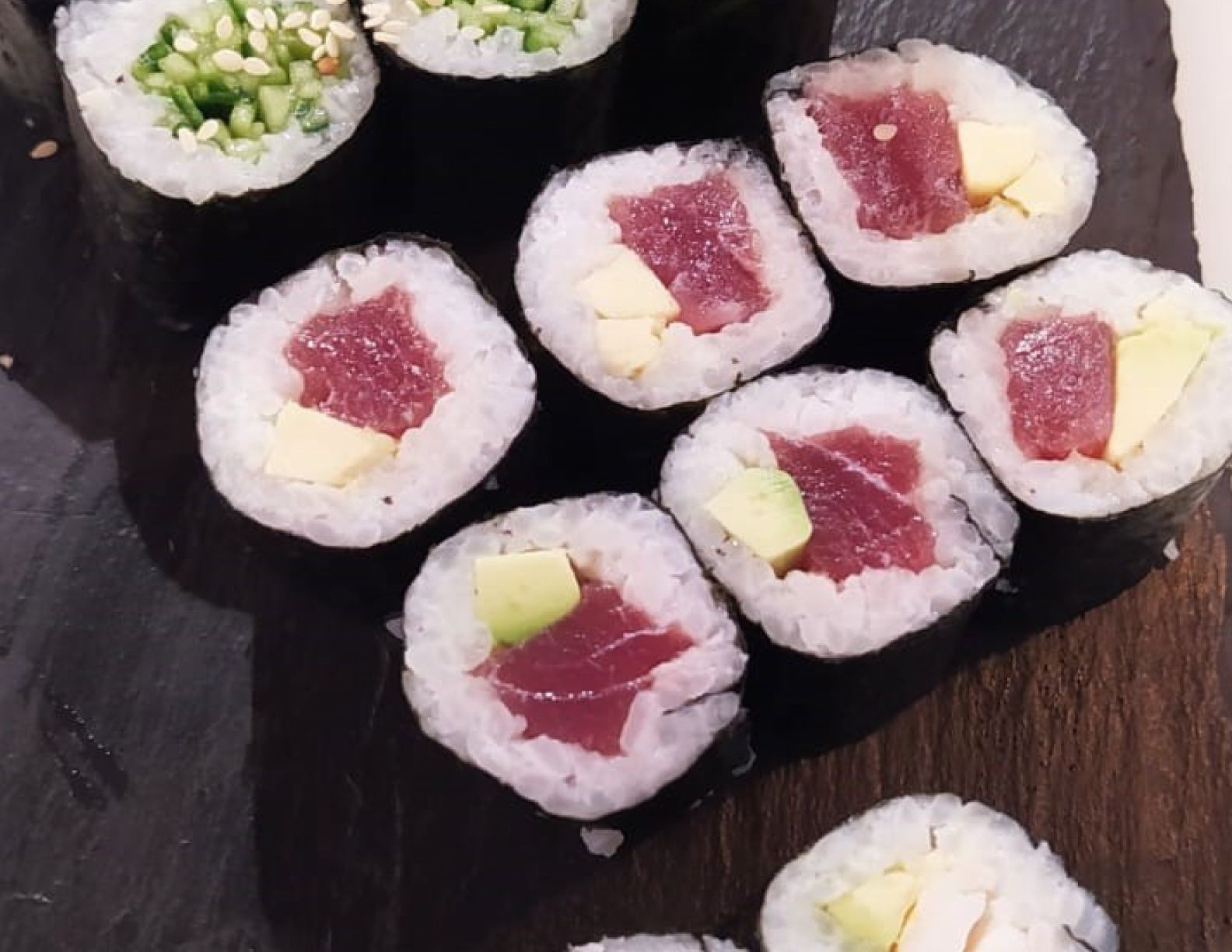 Maguro Avokado Maki