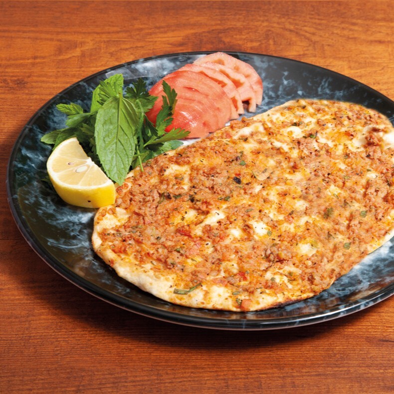 Diyarbakır Usulü Acısız Lahmacun