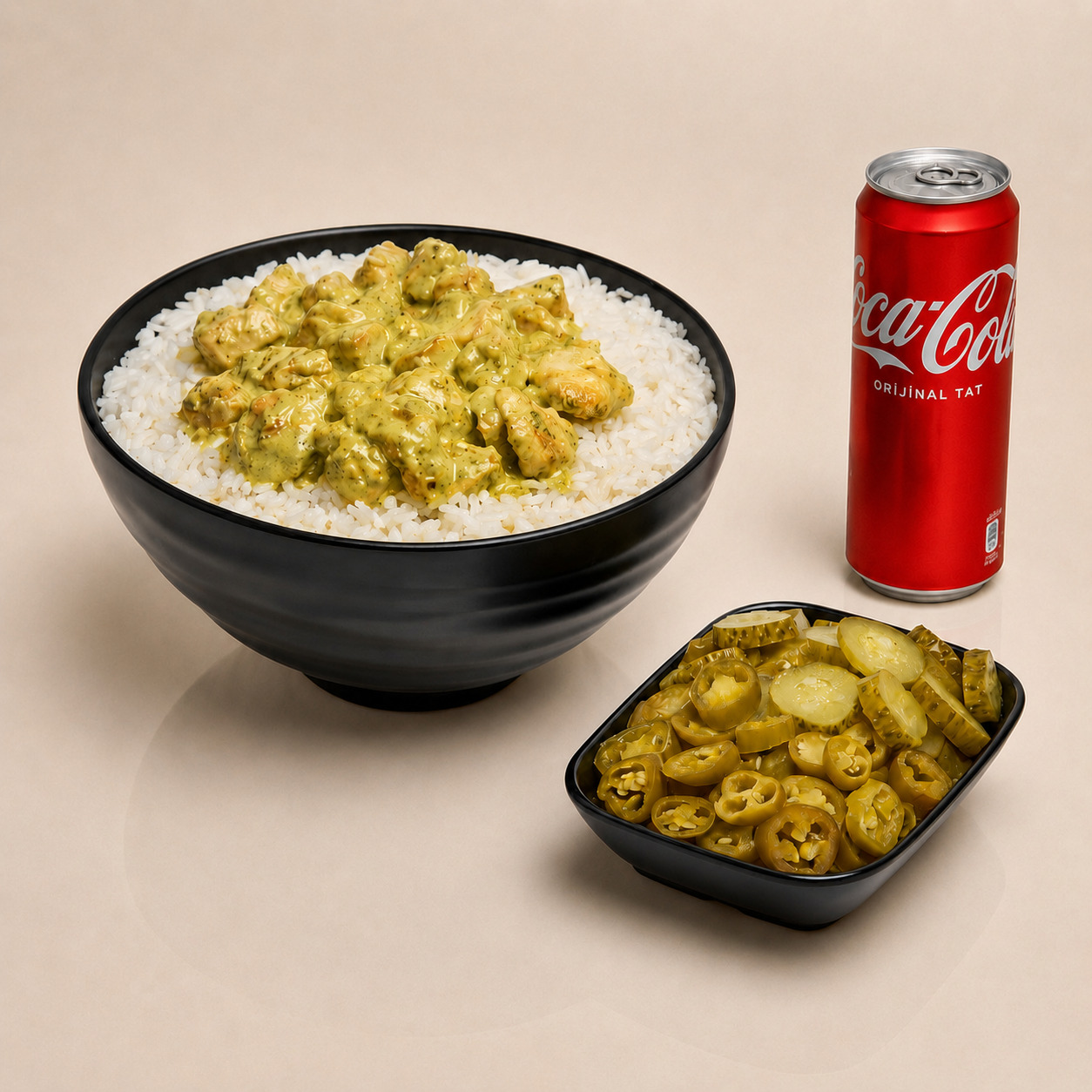 Pesto Soslu Tavuk Pilav Menü