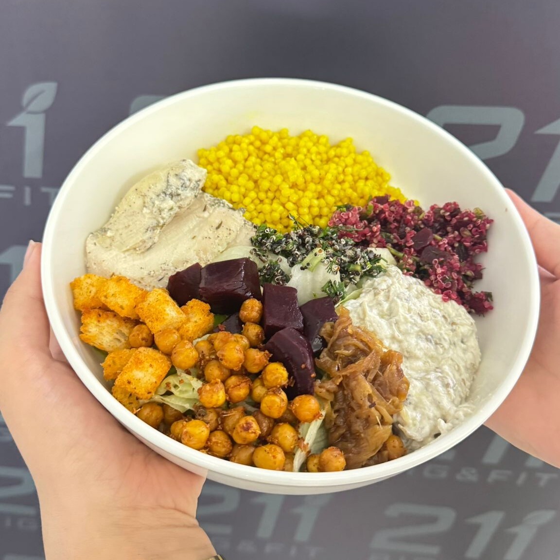 Taze Dağ Baharatlı Tavuk Bowl