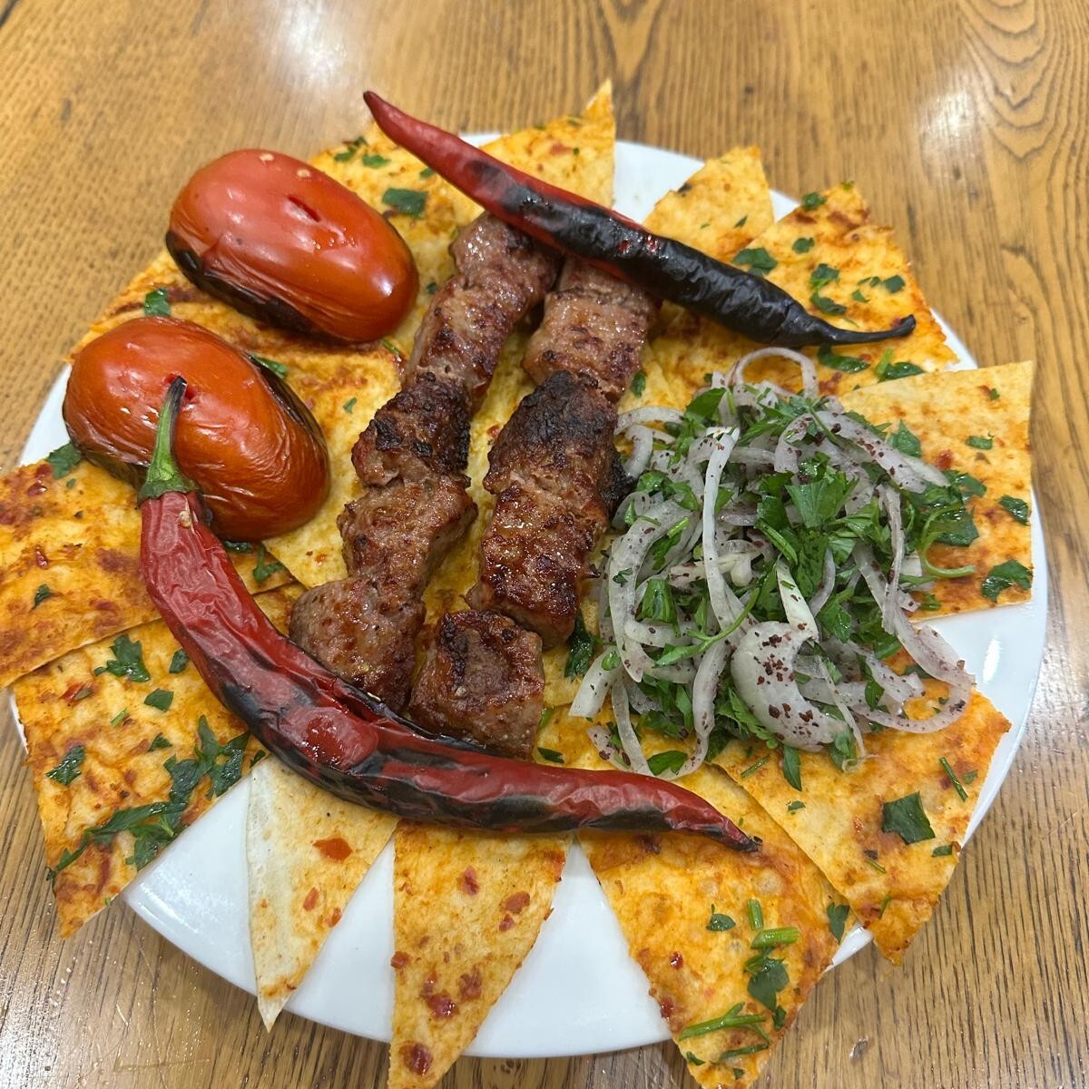 Kuzu Şiş Servis