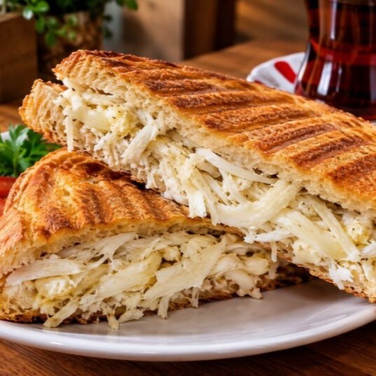 Kelle Peynirli Tost