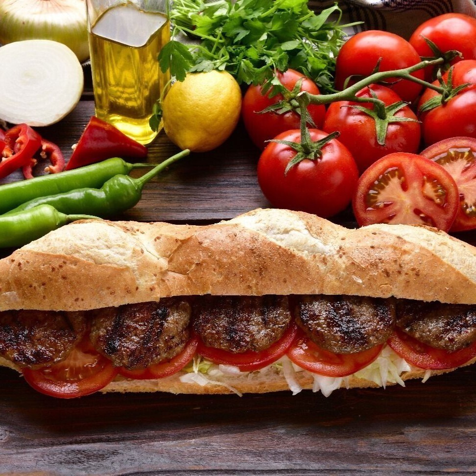 Ekmek Arası Köfte