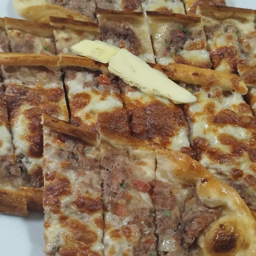 Kiy. Kaşarlı Pide