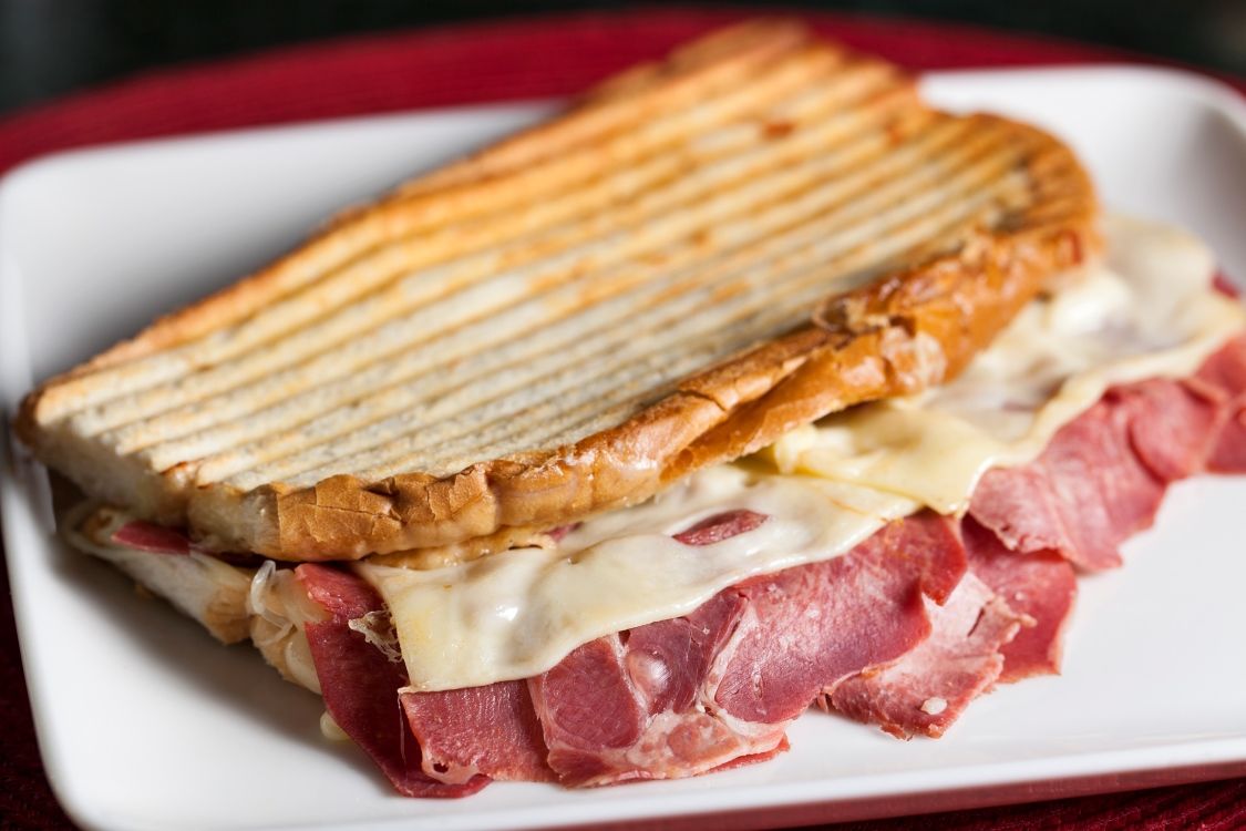 Dilli Kaşarlı Tost