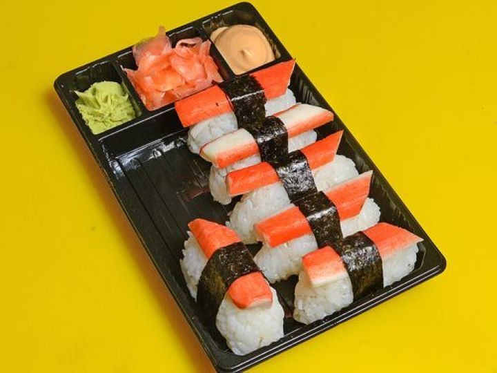 Kani Nigiri (6 Pcs.)