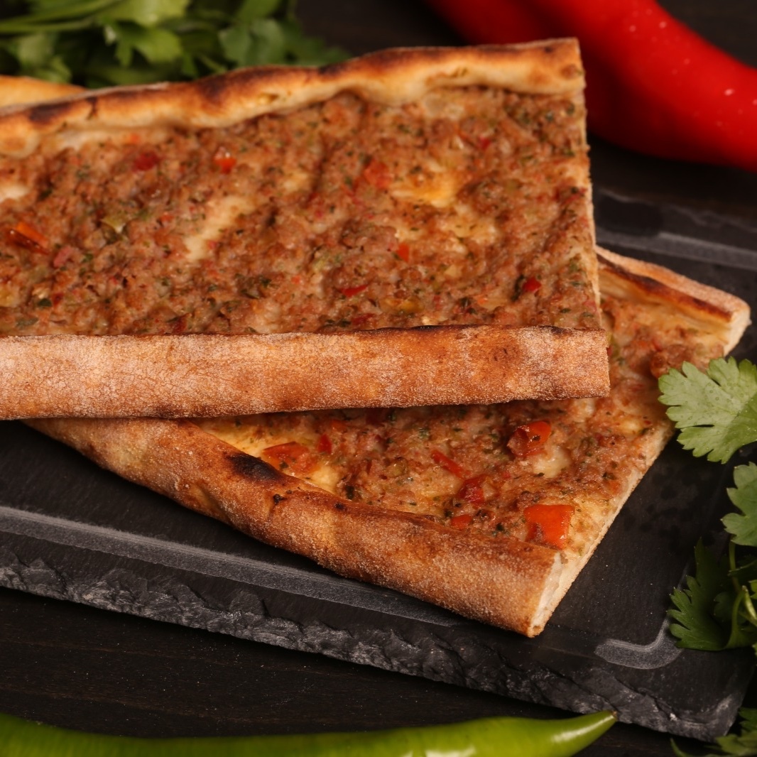 Kıymalı Pide (65 cm.)