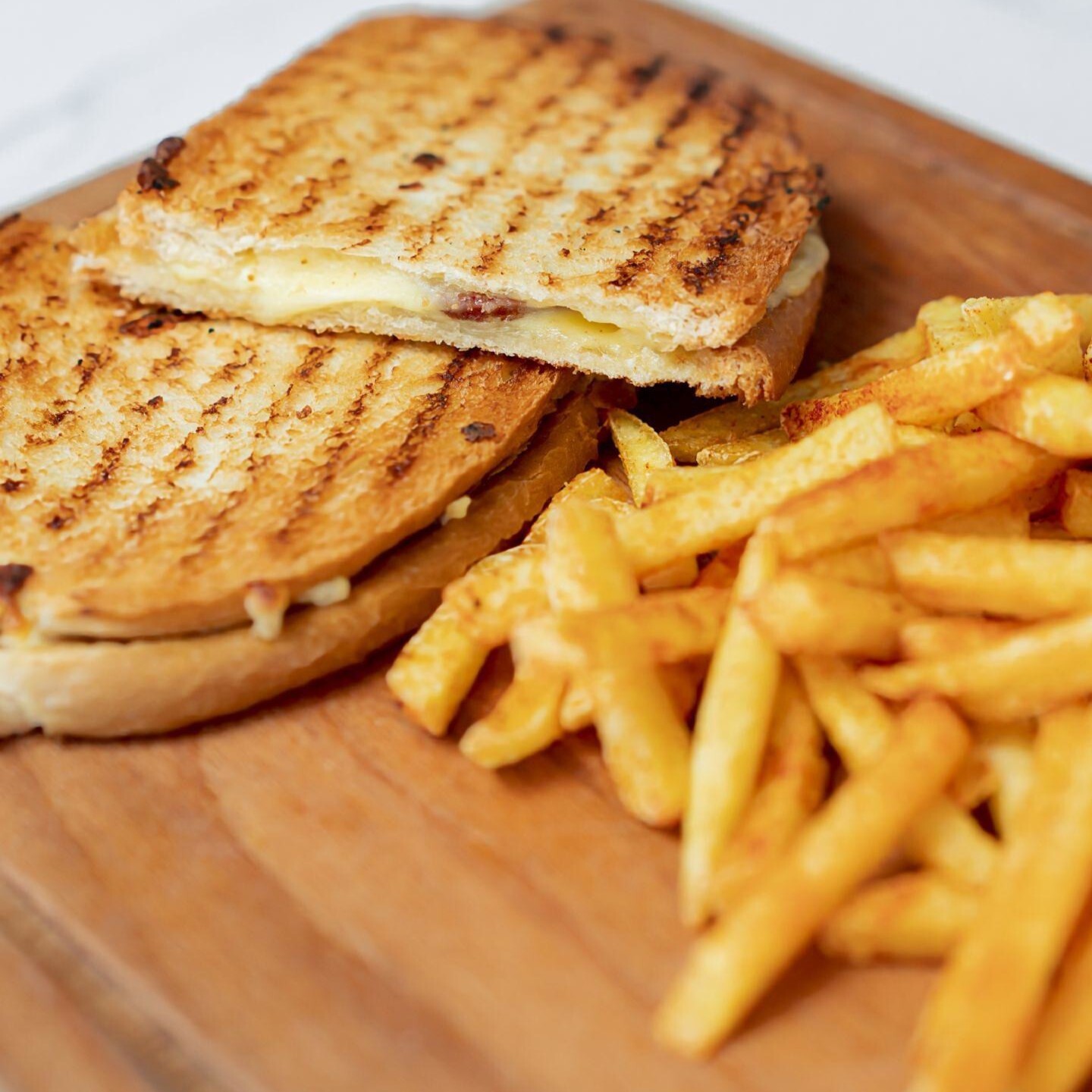 Kavurmalı Tost