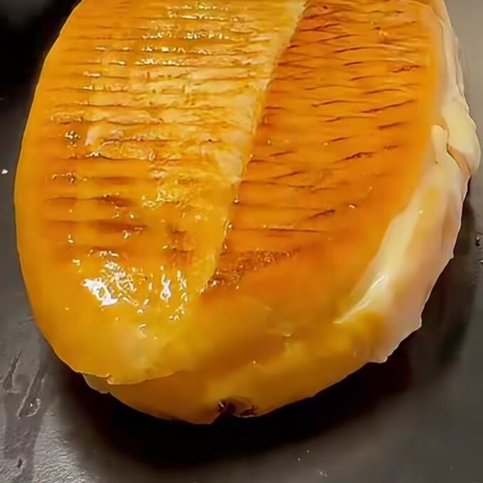 Yarım Baston Ekmek Kaşarlı Tost