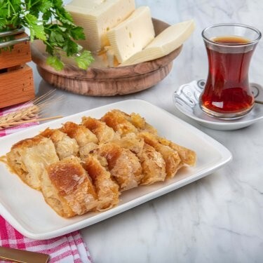 Patatesli Börek Porsiyon