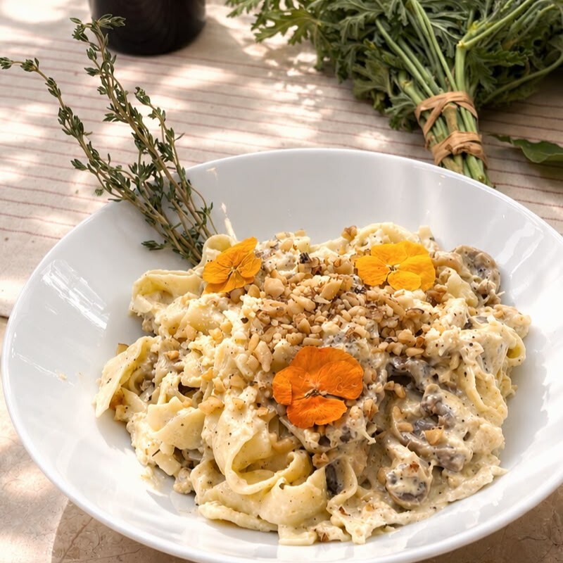 Kremalı Tavuklu Fettuccine