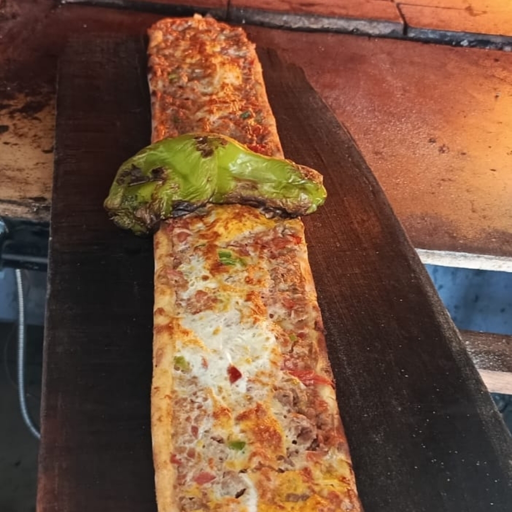 KONYA KARIŞIK PİDE (75cm) + salata + (Süpriz İkram)