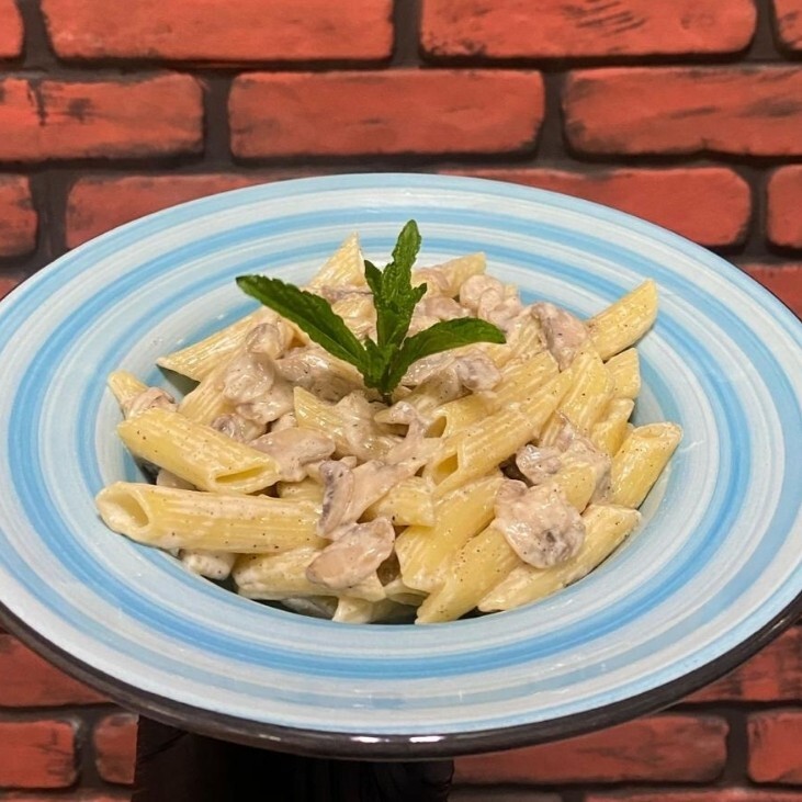 Alfredo Soslu Makarna
