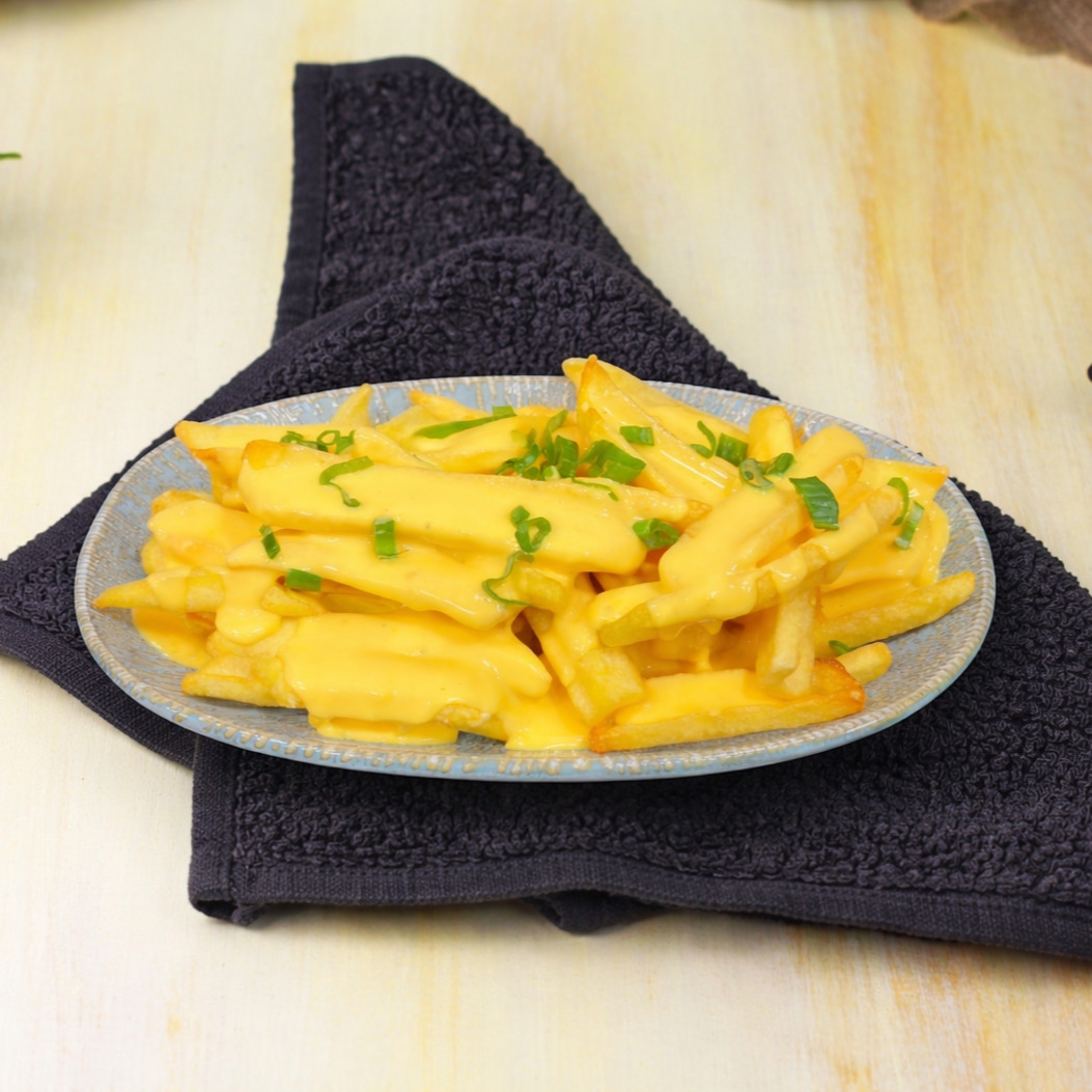 Cheddar Soslu Patates Kızartması