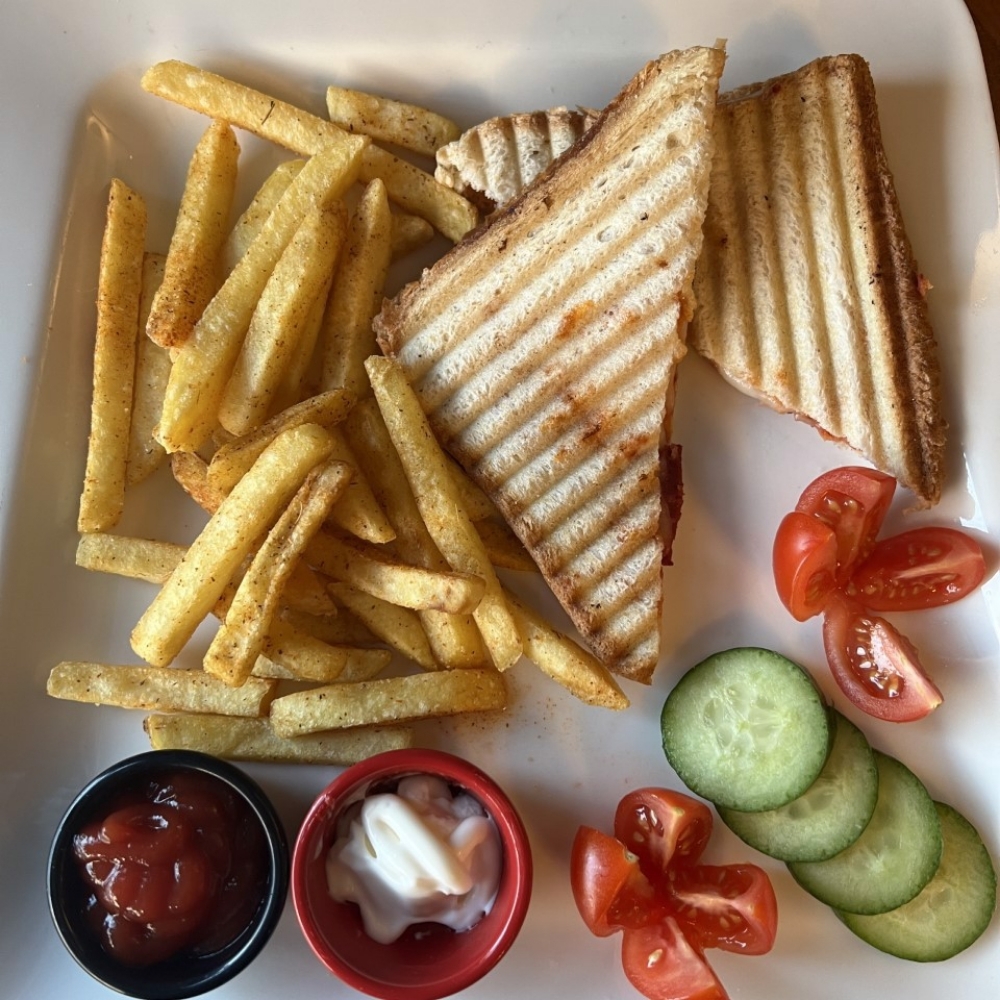 Sucuklu Tost