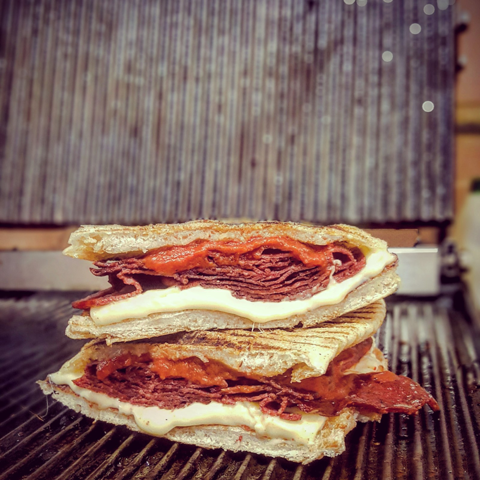 Yarım Ekmek Karışık Tost