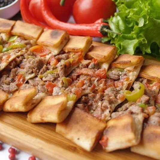 Kuşbaşılı Kaşarlı Pide Menü 3