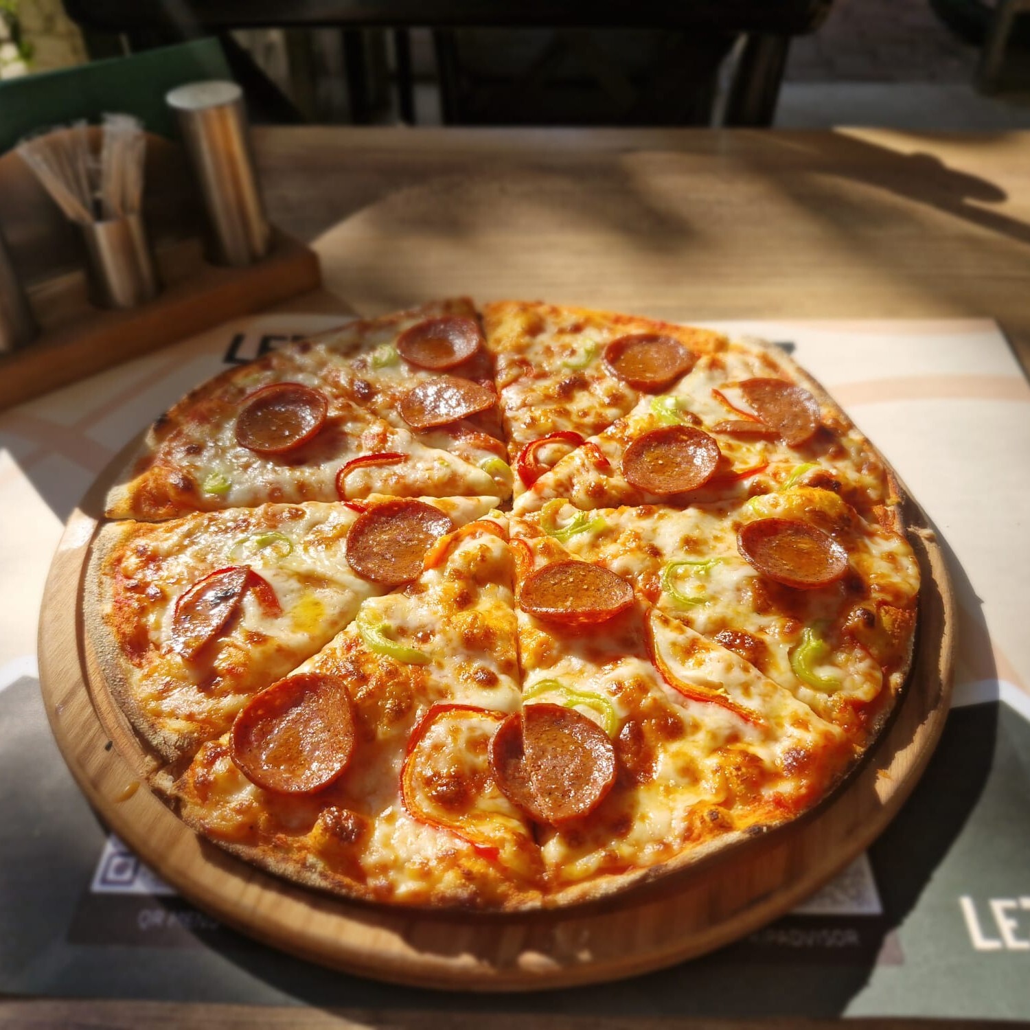 Dana Sucuklu Pizza