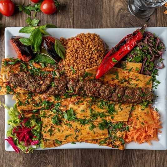 Şam Fıstıklı Beyti Kebap