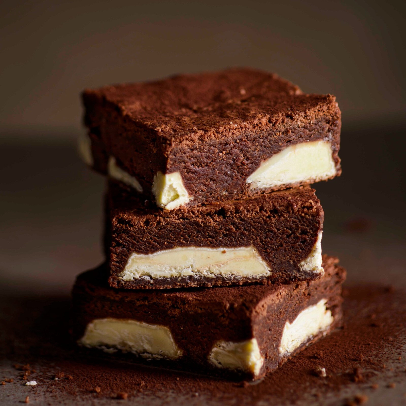 Beyaz Çikolatalı Browni