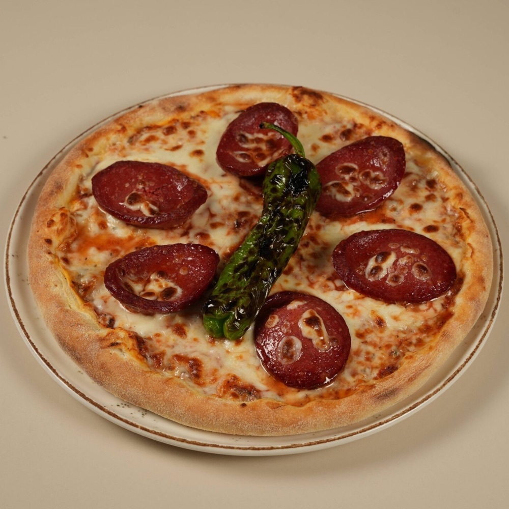 Sucuklu Pizza