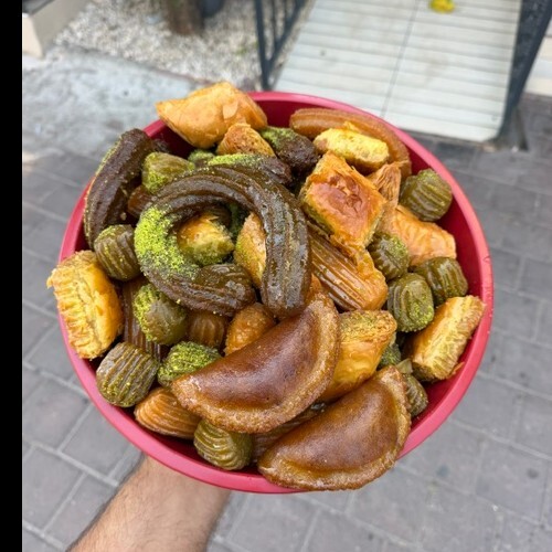 1 Kg Karışık Lezzet Kovası