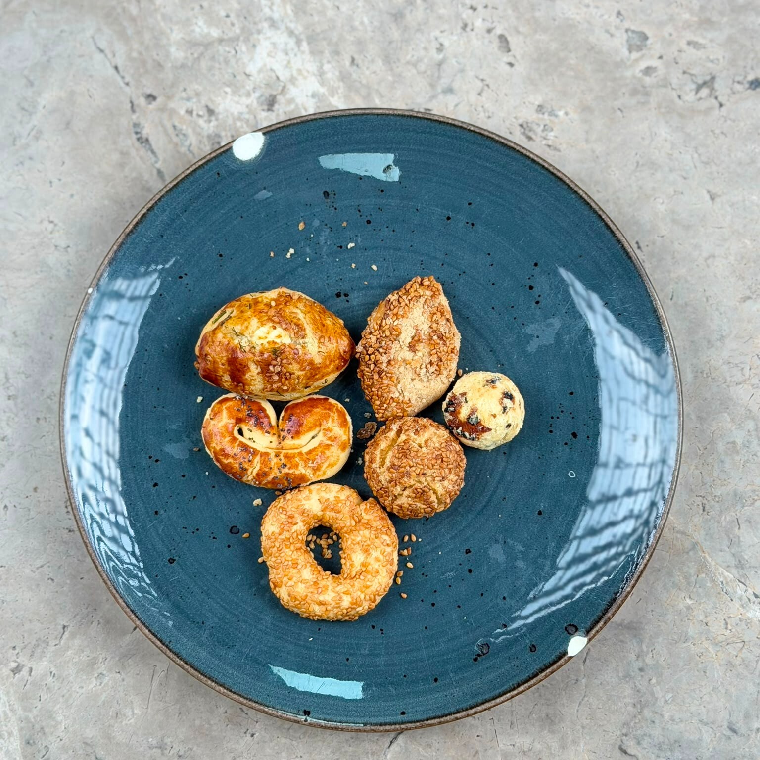 Karışık Tuzlu Kuru Pasta